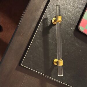 Elegant Gold and Clear Acrylic Drawer Pull